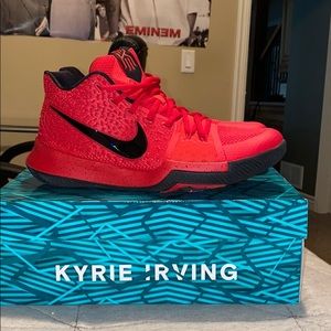 Kyrie 3 (Candy Apple)